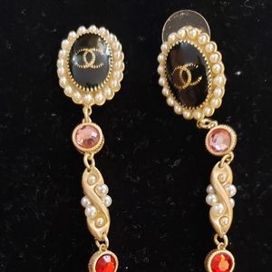 Vintage authentic Chanel  pearl long earrings